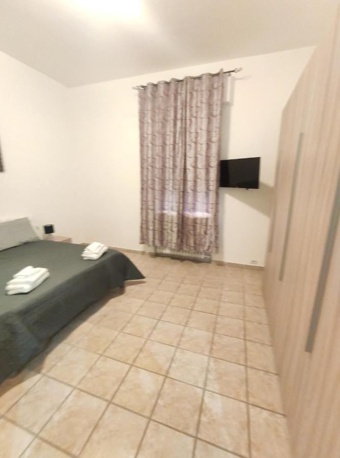 Appartamento C&Y Colombo Новара Экстерьер фото