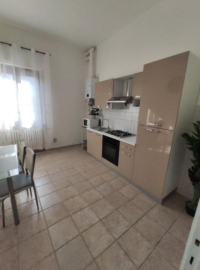 Appartamento C&Y Colombo Новара Экстерьер фото