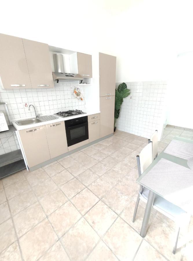 Appartamento C&Y Colombo Новара Экстерьер фото