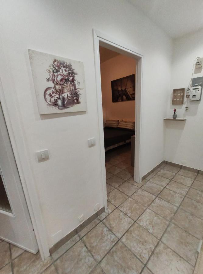 Appartamento C&Y Colombo Новара Экстерьер фото